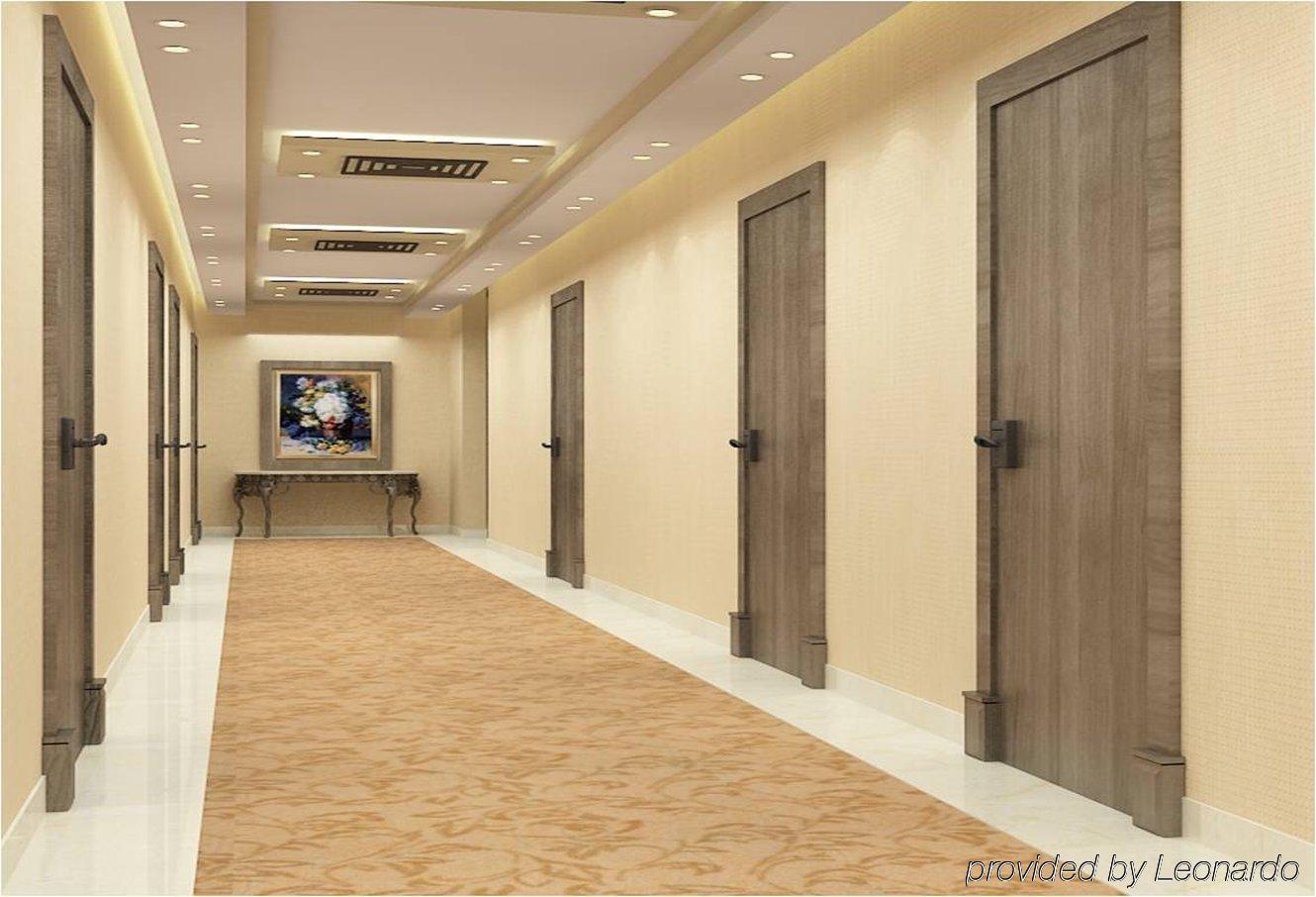 Hotel Golden Tulip - Al Al Jubail Interior foto